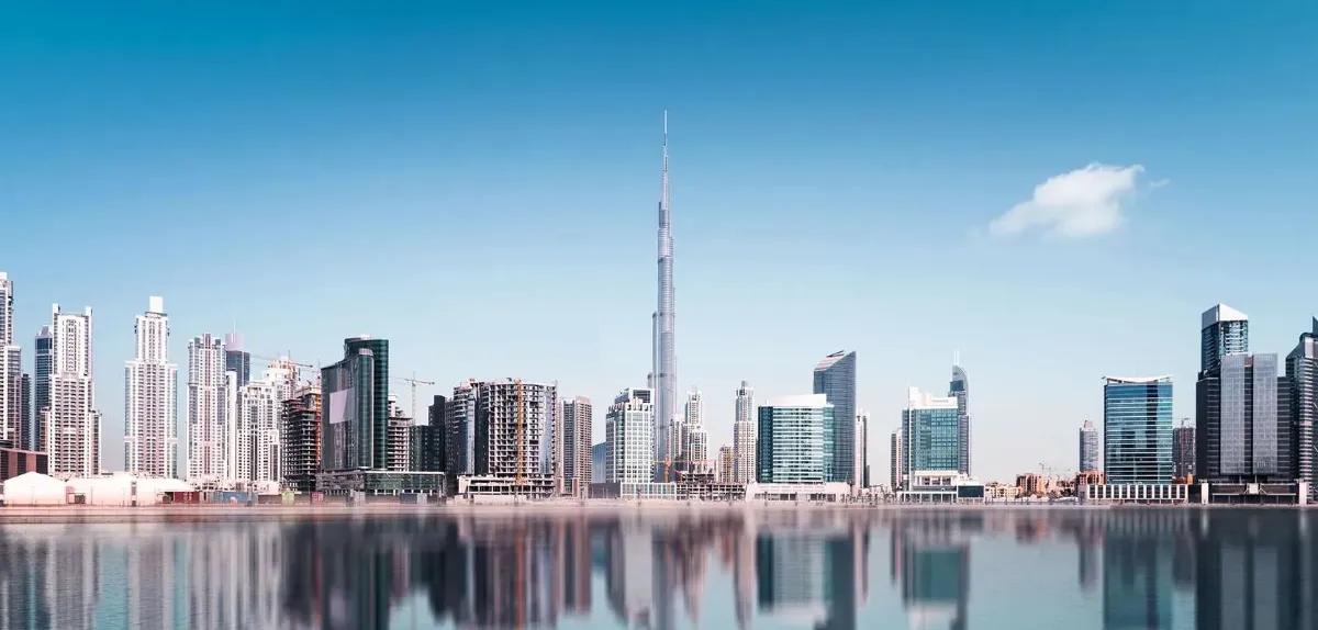 الدليل الشامل لتسجيل الشركات في دبي؛ الشروط والتكاليف والإجراءات القانونية