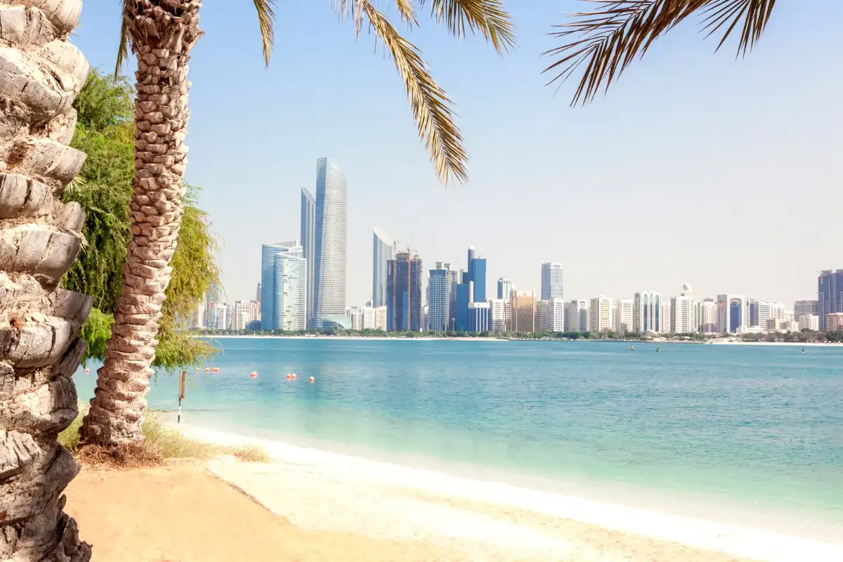 بهار دبی؛ ترکیب گرما و نشاط
