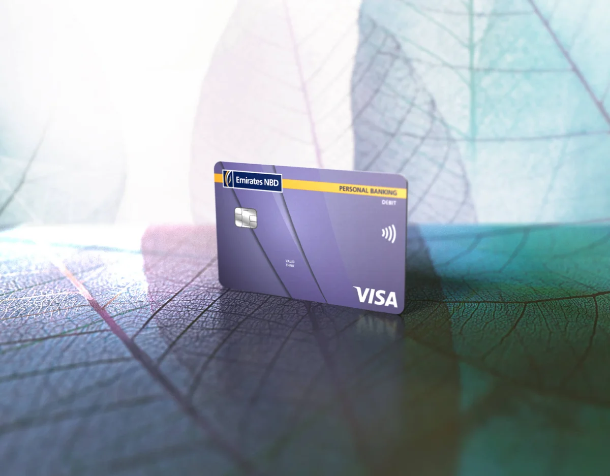 What amount of cash is allowed to enter Dubai?